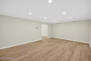 95 Warren Dr, Aberdeen Township, NJ 07747 - Photo 13