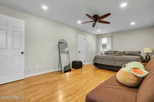 135 Irwin Pl, Middletown, NJ 07748 - Photo 39