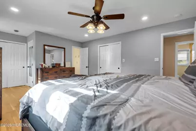 135 Irwin Place, Middletown, NJ 07748 - Photo 33