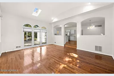 31 Sheffield Drive, Freehold, NJ 07728 - Photo 19