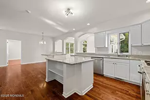 31 Sheffield Dr, Freehold, NJ 07728 - Photo 11