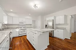 31 Sheffield Dr, Freehold, NJ 07728 - Photo 13