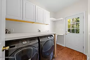 31 Sheffield Dr, Freehold, NJ 07728 - Photo 25