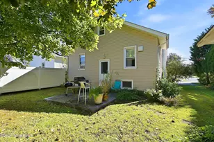 27 Windsor Ct, Neptune City, NJ 07753 - Photo 9