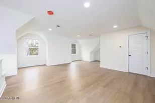 431 Cooper Rd, Red Bank, NJ 07701 - Photo 9