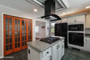 32 Sleepy Hollow Rd, Red Bank, NJ 07701 - Photo 11