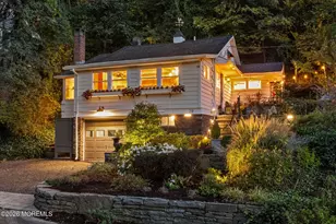 29 Bayside Dr, Atlantic Highlands, NJ 07716 - Photo 1