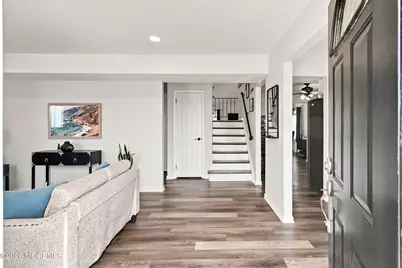 1072 W Bay Avenue, Barnegat, NJ 08005 - Photo 9