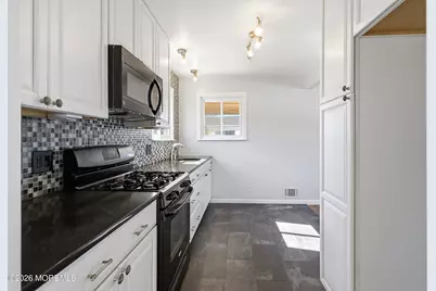 84 Lakeland Drive, Brick, NJ 08723 - Photo 9