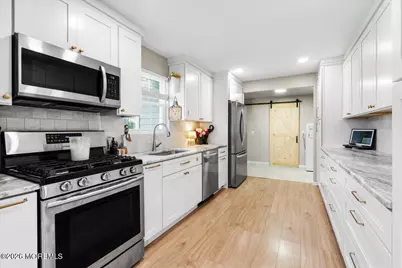 44 Dakota Avenue, Middletown, NJ 07748 - Photo 7