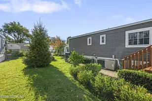 59 Bayshore Mobile, Hazlet Township, NJ 07730 - Photo 17