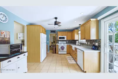 13 Lee Road, Manalapan Township, NJ 07726 - Photo 19
