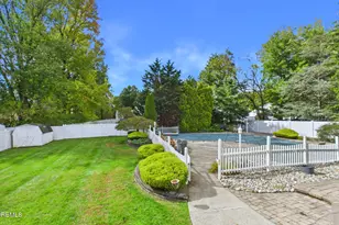13 Lee Rd, Manalapan Township, NJ 07726 - Photo 37