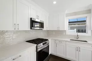 31 Dolphin Cir W, Bayville, NJ 08721 - Photo 9