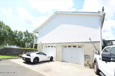 802 Adelphia Road, Freehold, NJ 07728 - Photo 3