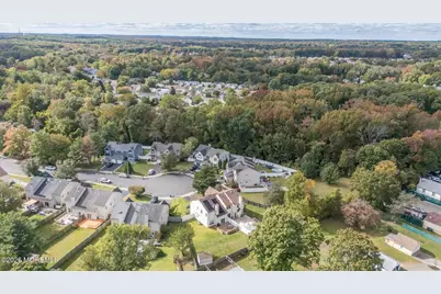 27 Longbrook Lane, Freehold, NJ 07728 - Photo 39
