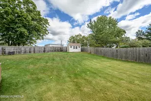 27 Longbrook Ln, Freehold, NJ 07728 - Photo 31