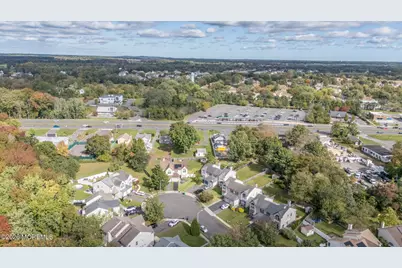 27 Longbrook Lane, Freehold, NJ 07728 - Photo 41
