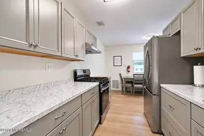 37 Haven Drive, Matawan, NJ 07747 - Photo 9