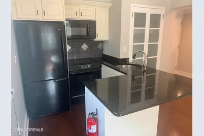 21 Leroy Place #1D, Red Bank, NJ 07701 - Photo 5