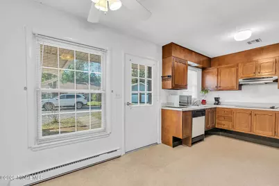 411B Portsmouth Drive #100b, Lakewood, NJ 08701 - Photo 3