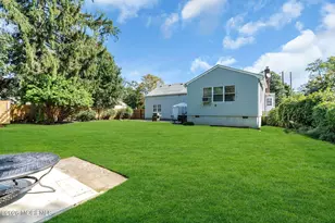 230 Oakhurst Rd, Oakhurst, NJ 07755 - Photo 25