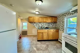 196 Milton Ave, Cliffwood, NJ 07721 - Photo 5