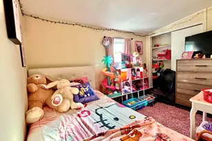 196 Milton Ave, Cliffwood, NJ 07721 - Photo 9