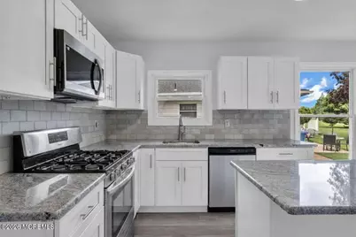 106 Fort De France Avenue, Toms River Township, NJ 08757 - Photo 29