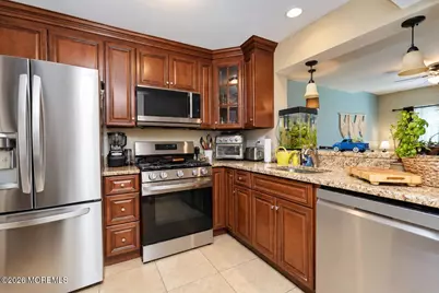 50 Richmond Court, Tinton Falls, NJ 07712 - Photo 7