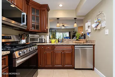 50 Richmond Court, Tinton Falls, NJ 07712 - Photo 9