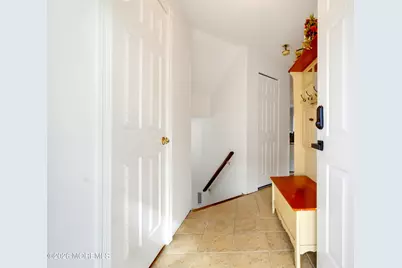 14 Oxford Lane, Middletown, NJ 07748 - Photo 7