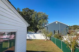 95 Liberty Pl, Hazlet Township, NJ 07734 - Photo 9