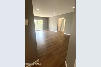 42 Diane Drive, Tinton Falls, NJ 07753 - Photo 5