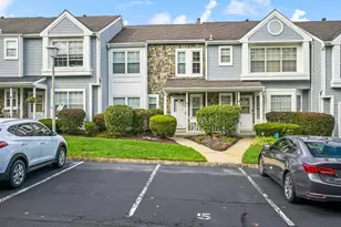 5 Jodhpur Ct, Tinton Falls, NJ 07753 - Photo 3