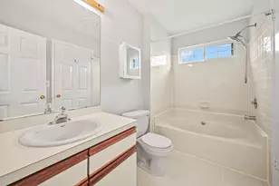 5 Jodhpur Ct, Tinton Falls, NJ 07753 - Photo 17