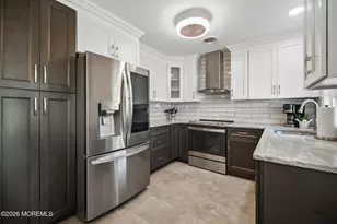 955A Aberdeen Dr, Lakewood, NJ 08701 - Photo 1