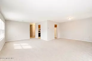 29 Lindsey Cir, Old Bridge Township, NJ 08857 - Photo 13