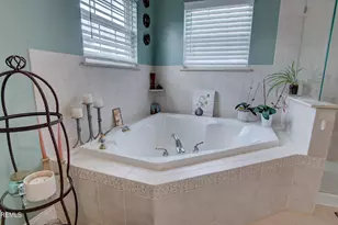 21 Samantha Cir, Matawan, NJ 07747 - Photo 39