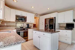 21 Samantha Cir, Matawan, NJ 07747 - Photo 19