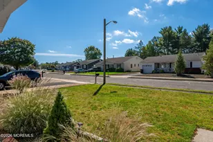 24 Rutland Dr, Toms River Township, NJ 08757 - Photo 7