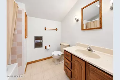 26 Rues Road, Upper Freehold Township, NJ 08501 - Photo 35