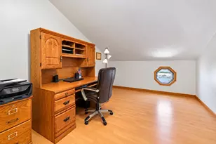 26 Rues Rd, Upper Freehold Township, NJ 08501 - Photo 33