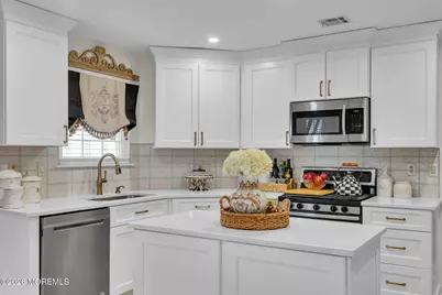 19 Weybridge Court, Toms River Township, NJ 08757 - Photo 7