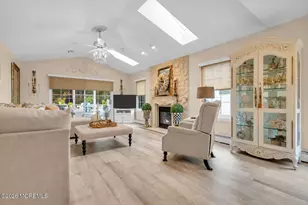 19 Weybridge Ct, Toms River Township, NJ 08757 - Photo 11