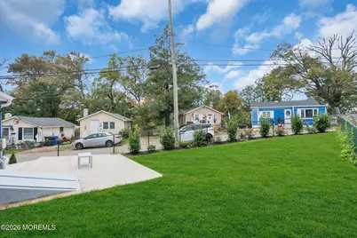 230 Hillcrest Avenue, Laurence Harbor, NJ 08879 - Photo 43
