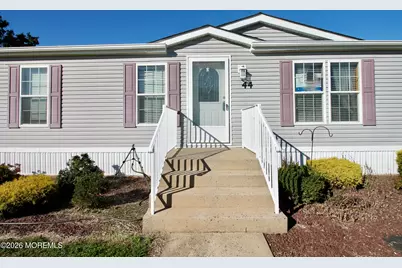 44 Silvermeade Drive, Freehold, NJ 07728 - Photo 5