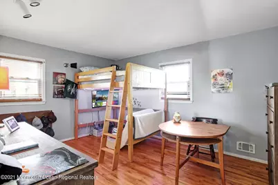 13 Roslyn Drive, Oakhurst, NJ 07755 - Photo 21