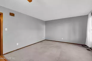 94 Heritage Ln, Hamburg, NJ 07419 - Photo 7