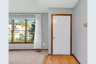 94 Heritage Lane, Hamburg, NJ 07419 - Photo 3